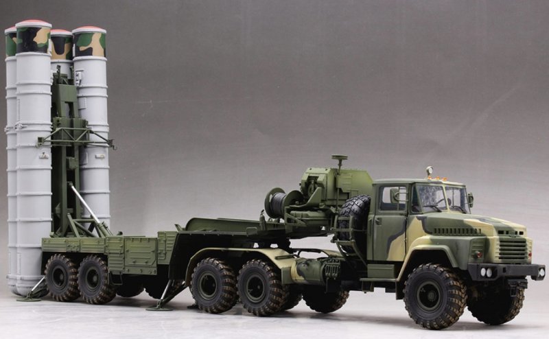 RCJAZ UK : Hobby Boss 85511 - 1/35 Russian KrAZ-260B Tractor With 5P85TE  TEL S-300PMU